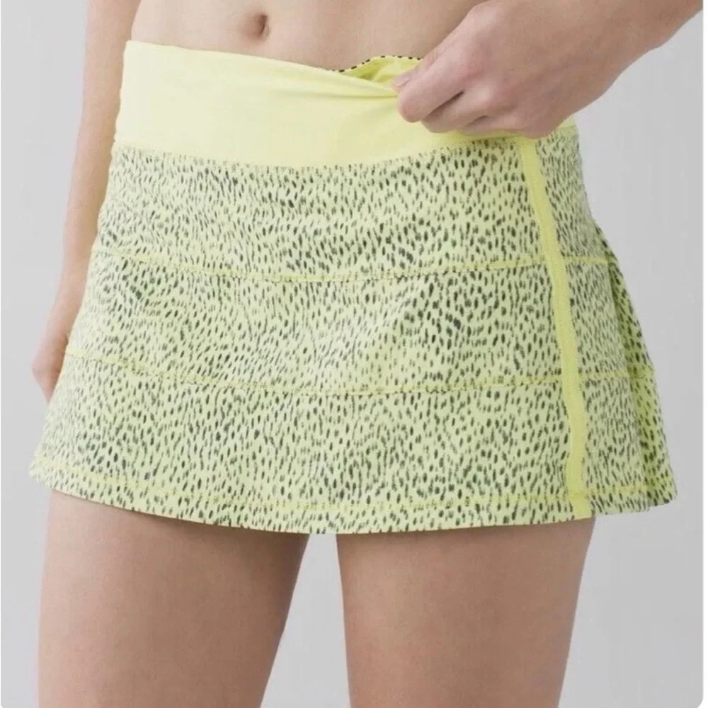 Lululemon Women's Size 8 Yellow Dottie Dash Pace Rival Skirt Skort